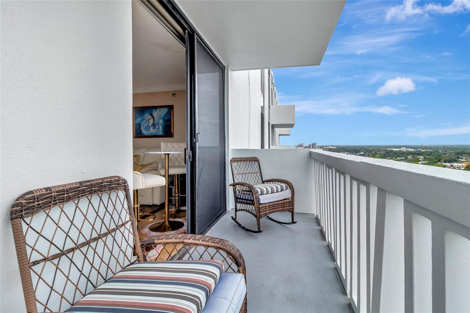 PARK LAKE TOWERS - Residential