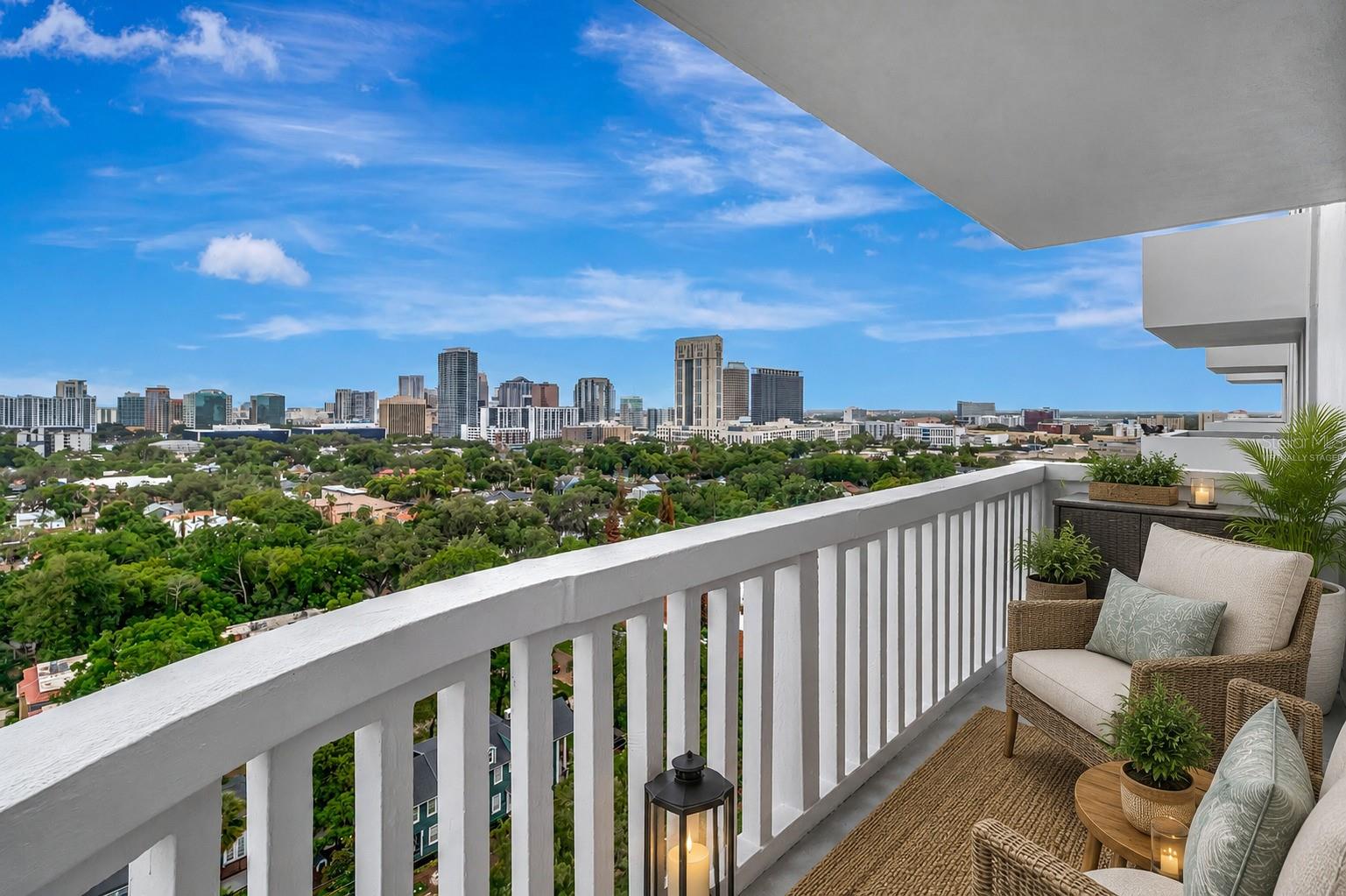 PARK LAKE TOWERS - Residential