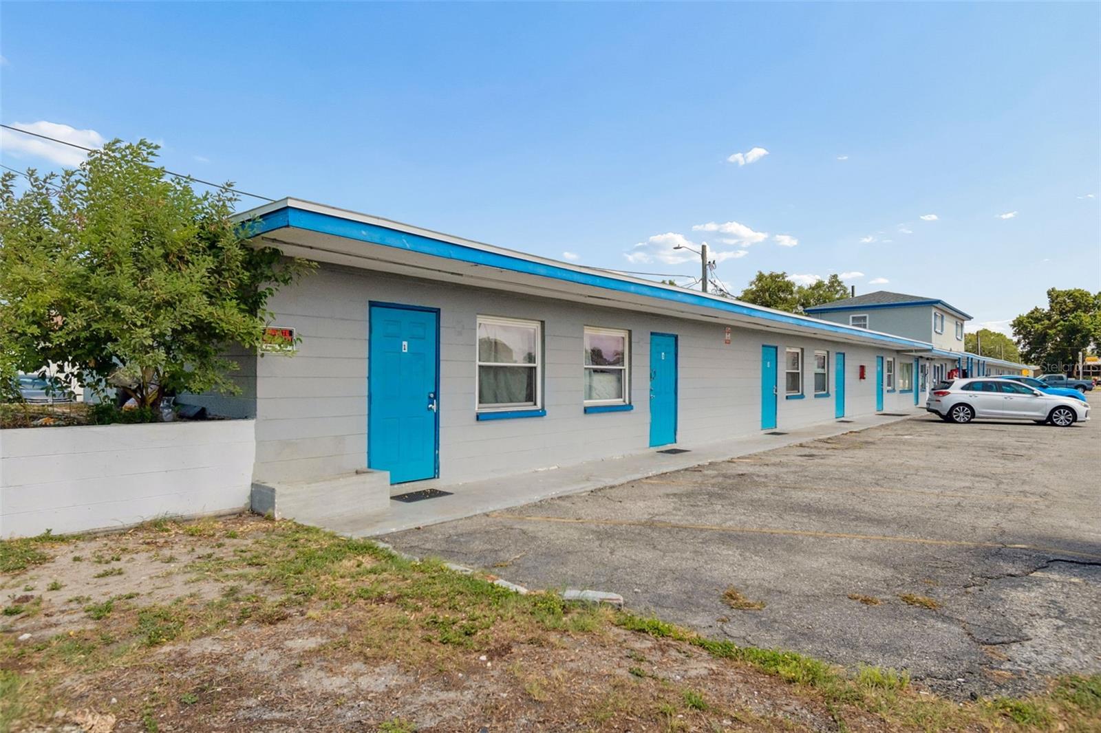SUNSET ADD - Commercial Sale