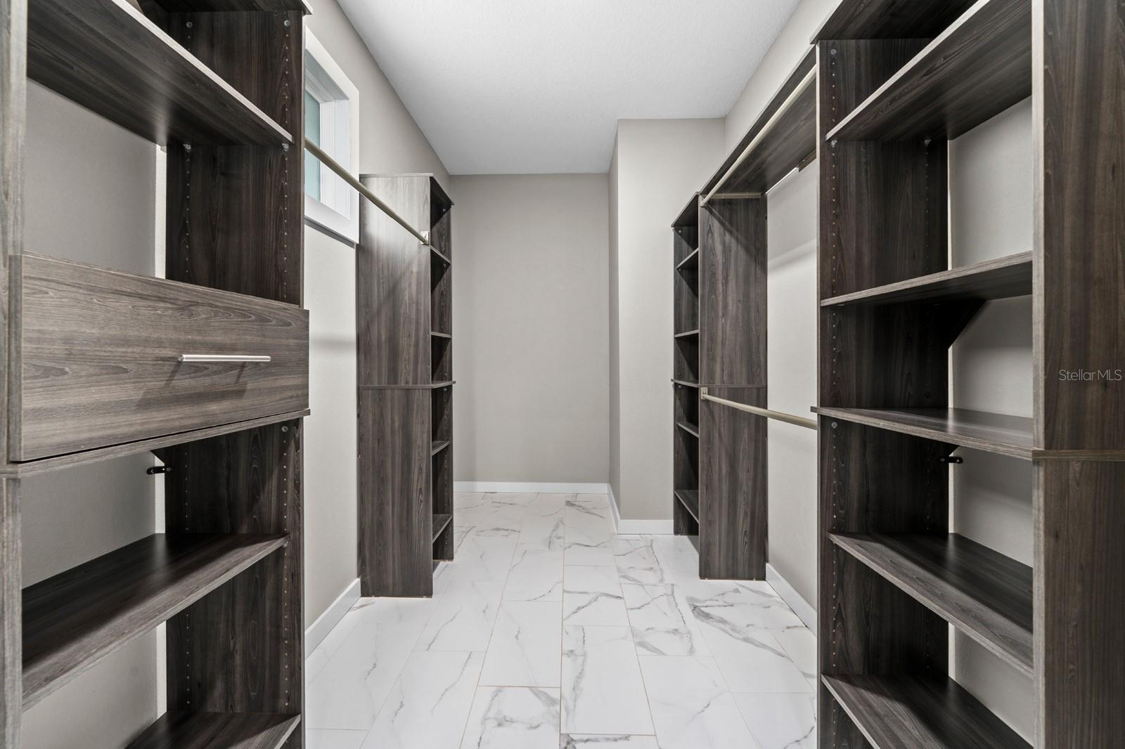 HOXIES A E SUB - Residential