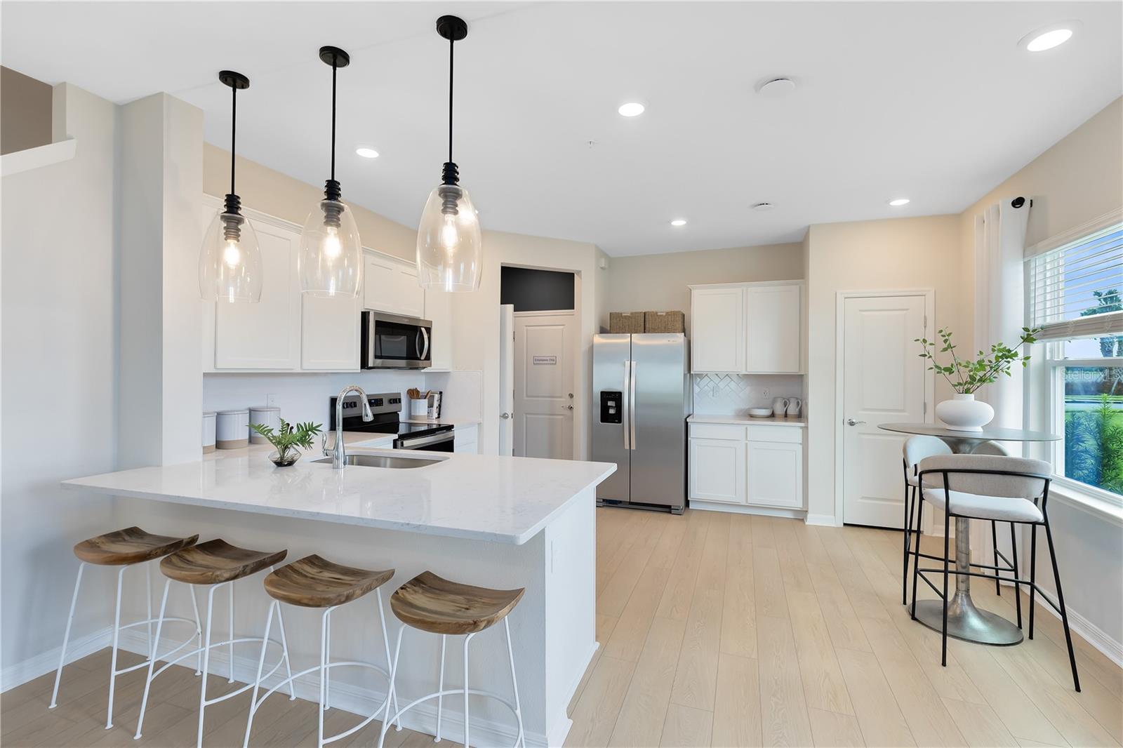 SUNRISE ESTATES - Residential