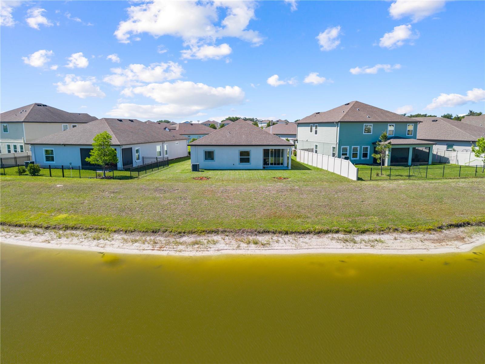 MIRADA PARCELS 20 & 22 REPLAT - Residential