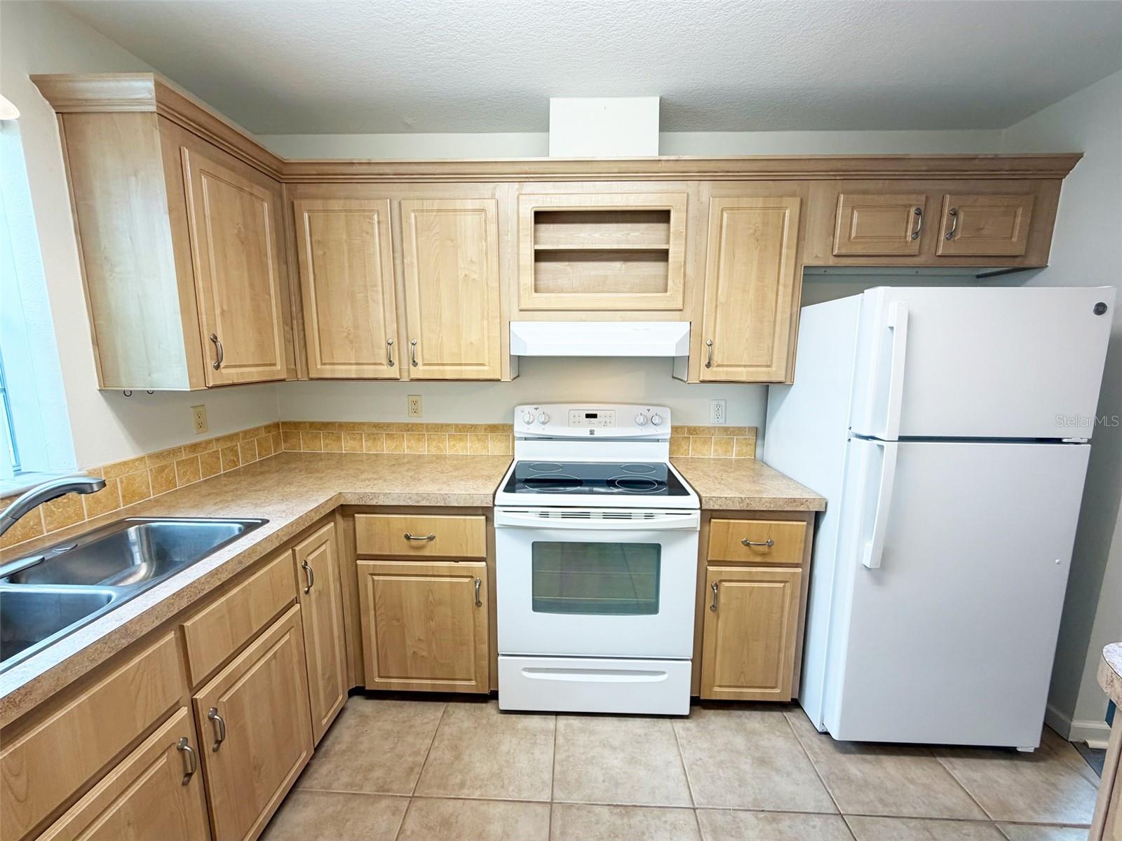 BRADENTON TROPICAL PALMS CO-OP - Residential