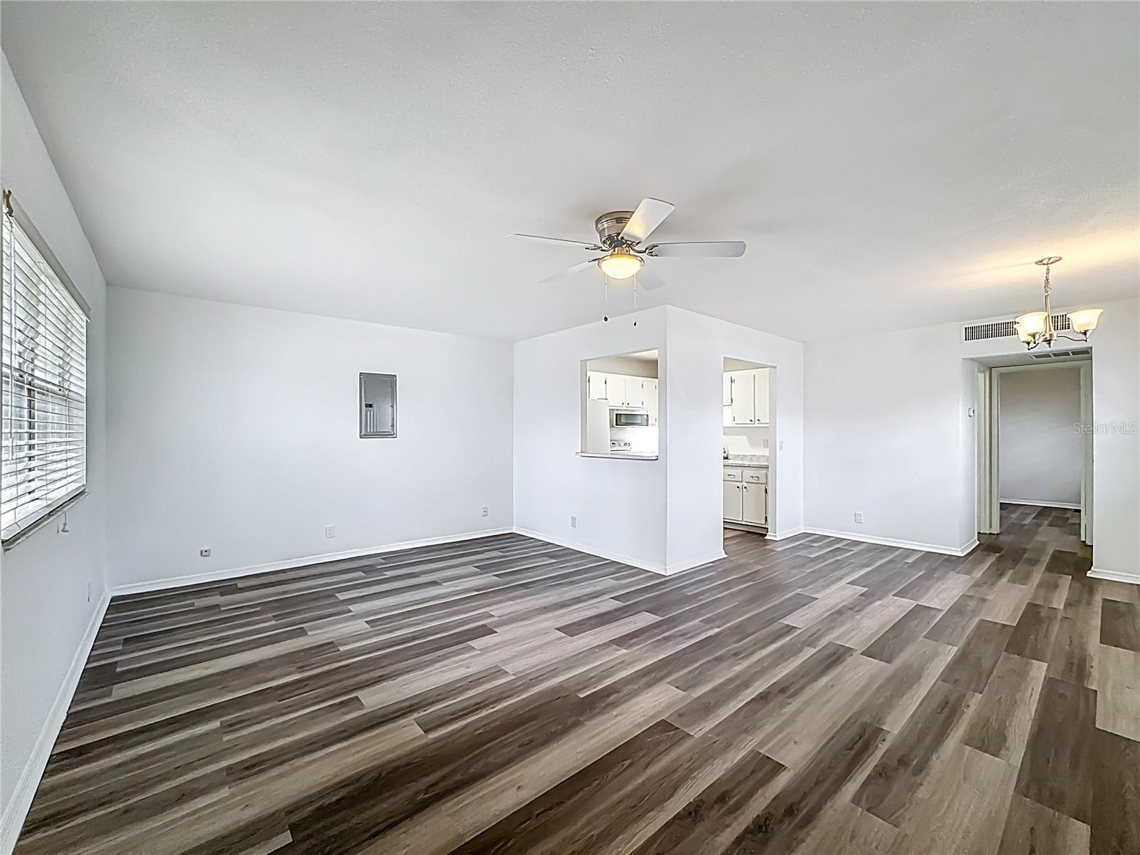 BEDFORD E CONDO - Residential