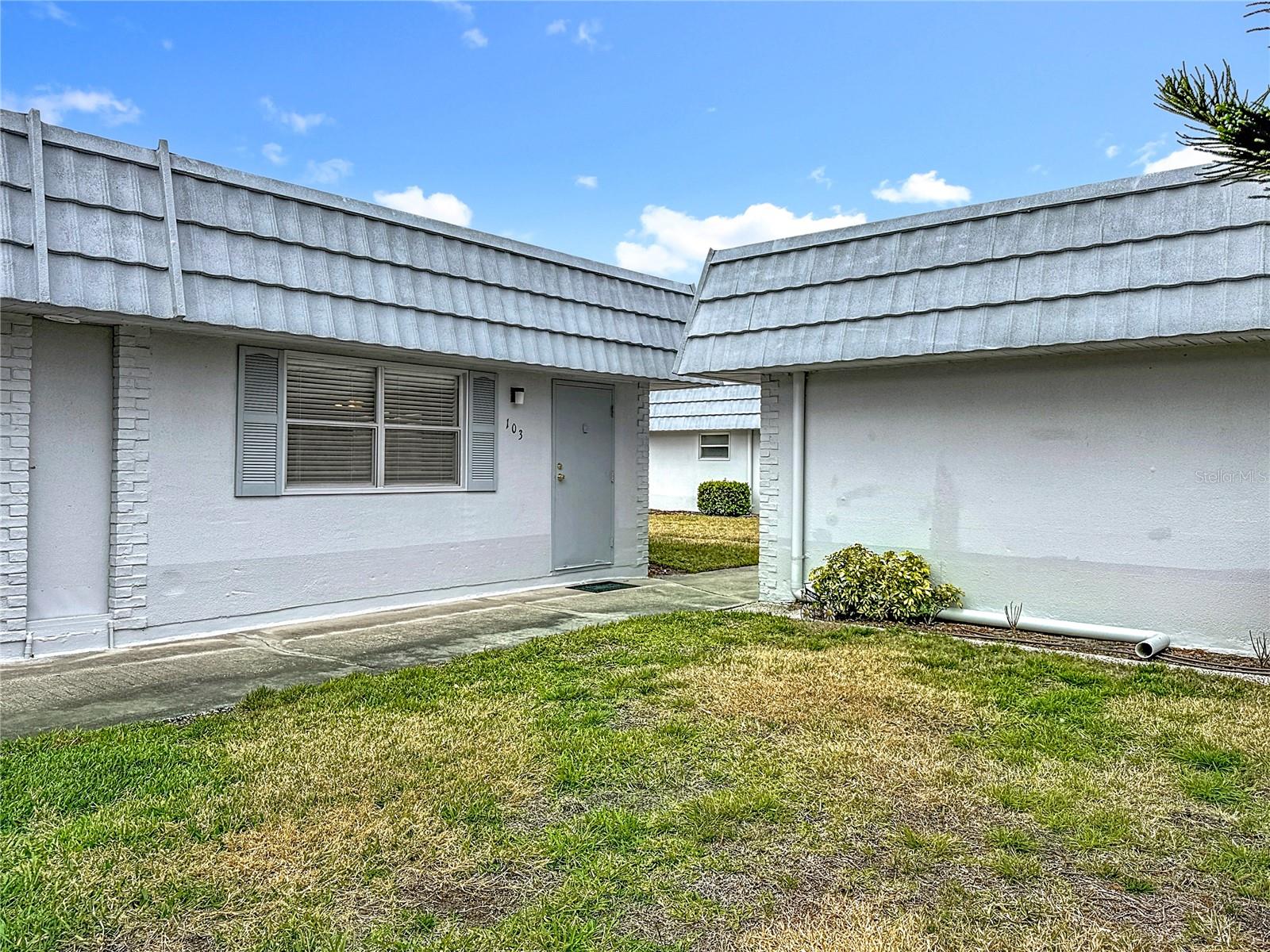 BEDFORD E CONDO - Residential
