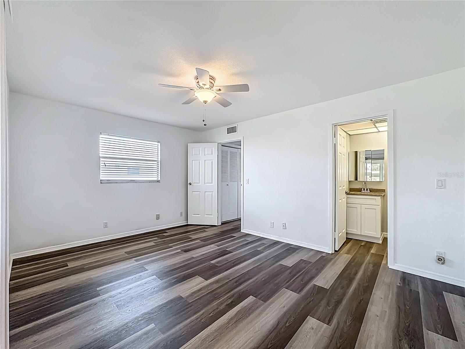 BEDFORD E CONDO - Residential