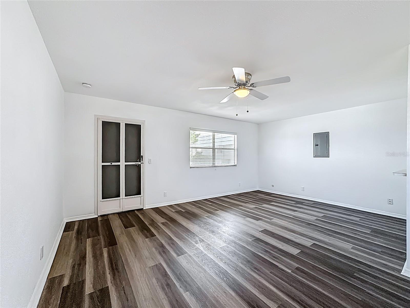 BEDFORD E CONDO - Residential