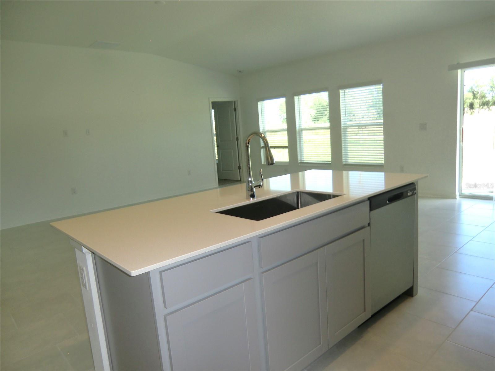 CASCADES PHASES 1A AND 1B PB 193 PG 37-52 BLK 52 L - Residential Lease