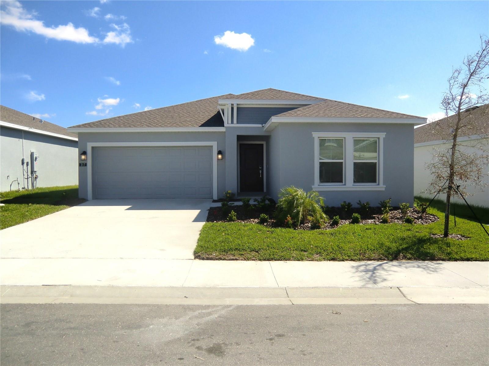 CASCADES PHASES 1A AND 1B PB 193 PG 37-52 BLK 52 L - Residential Lease