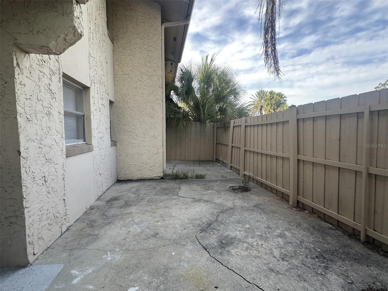 COMMODORE PLACE CONDO - Residential