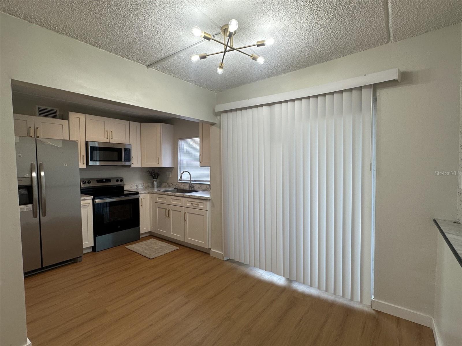 COMMODORE PLACE CONDO - Residential