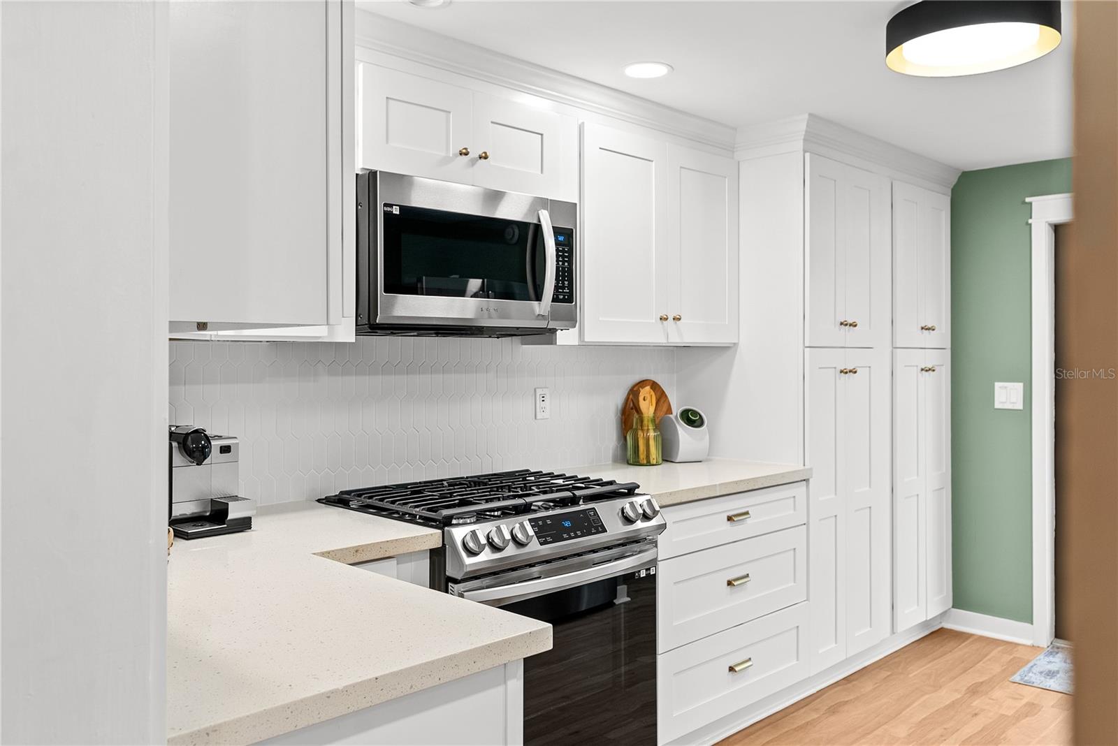 CALVIN & OVERSTREETS ADD - Residential Lease