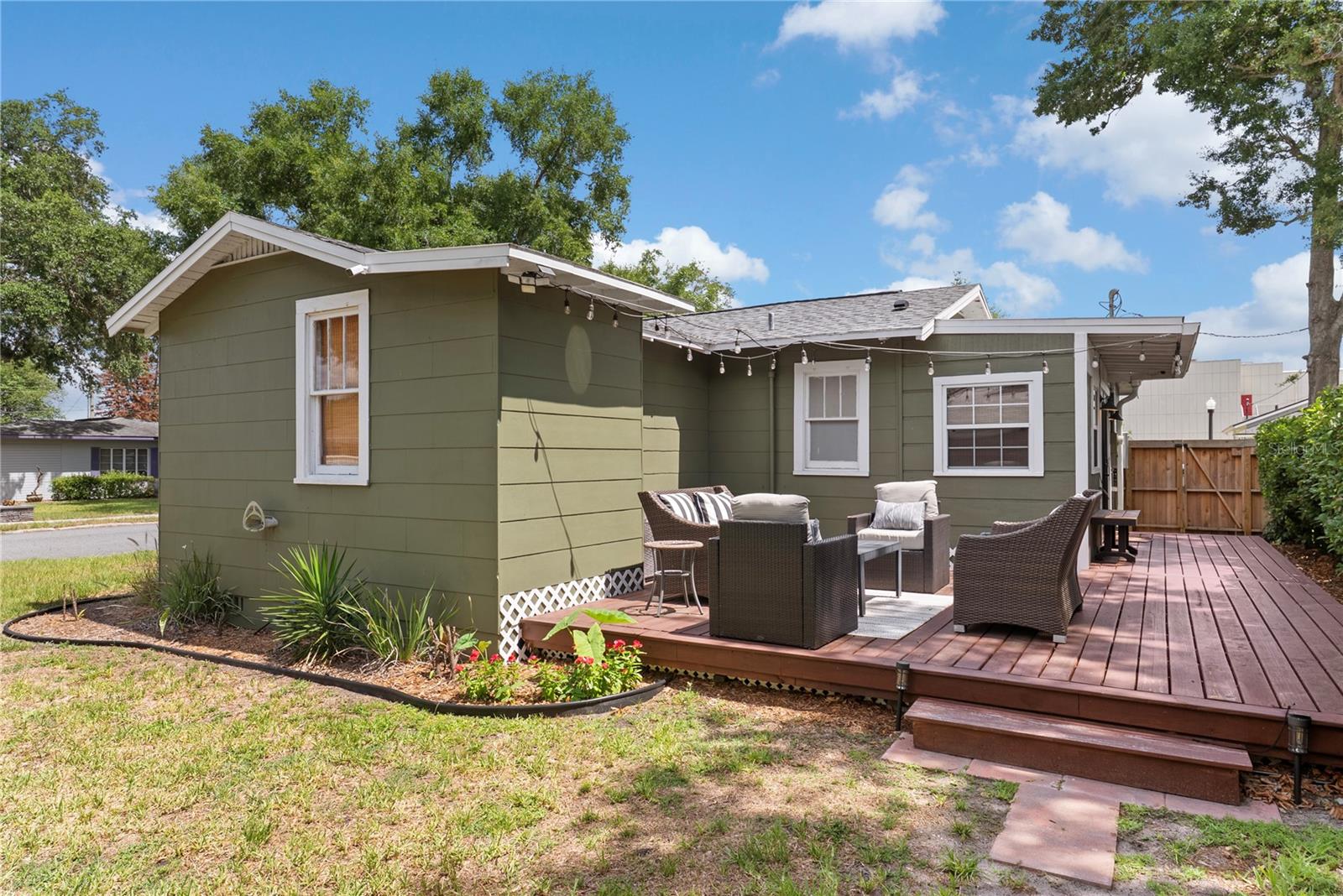 CALVIN & OVERSTREETS ADD - Residential Lease
