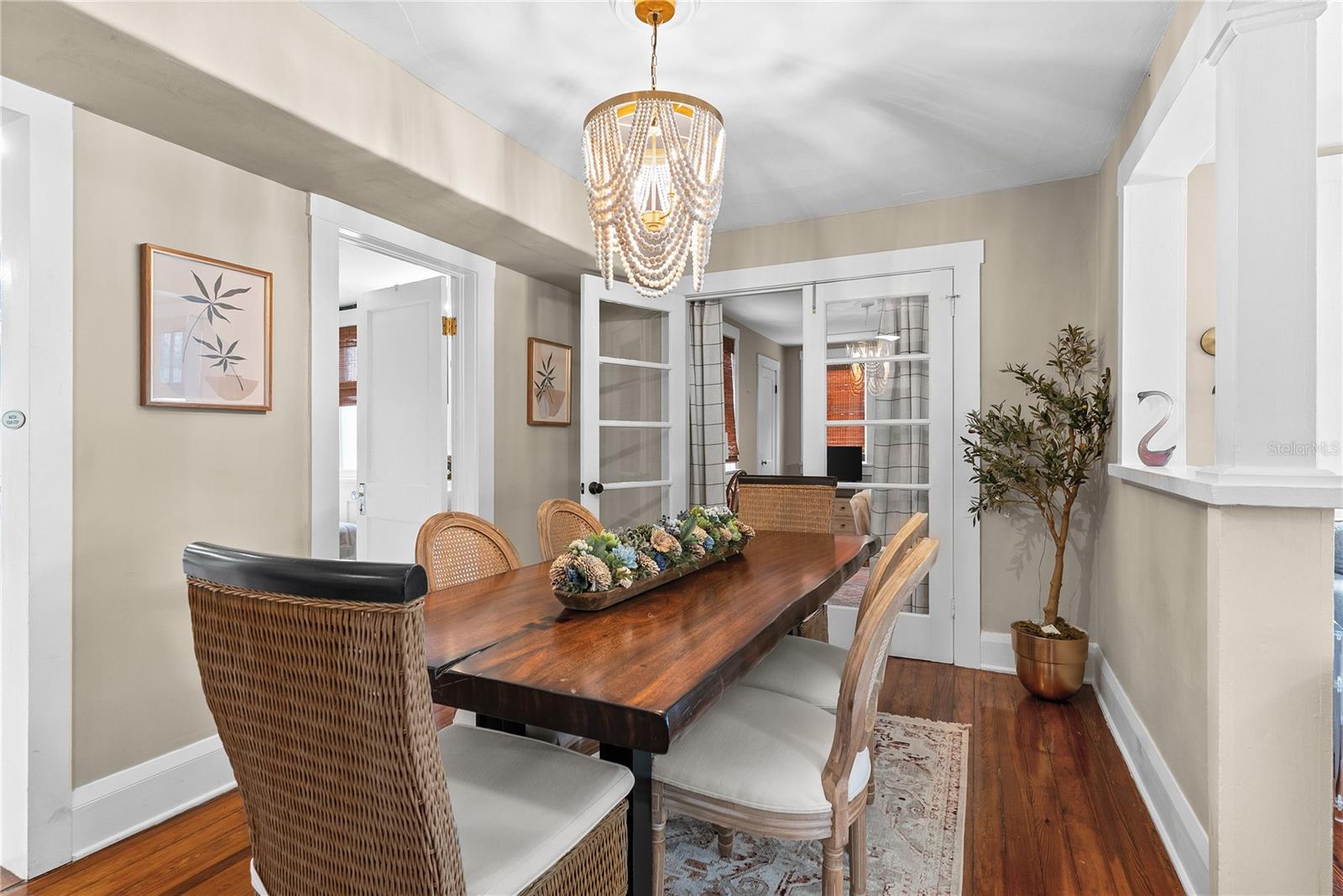 CALVIN & OVERSTREETS ADD - Residential Lease