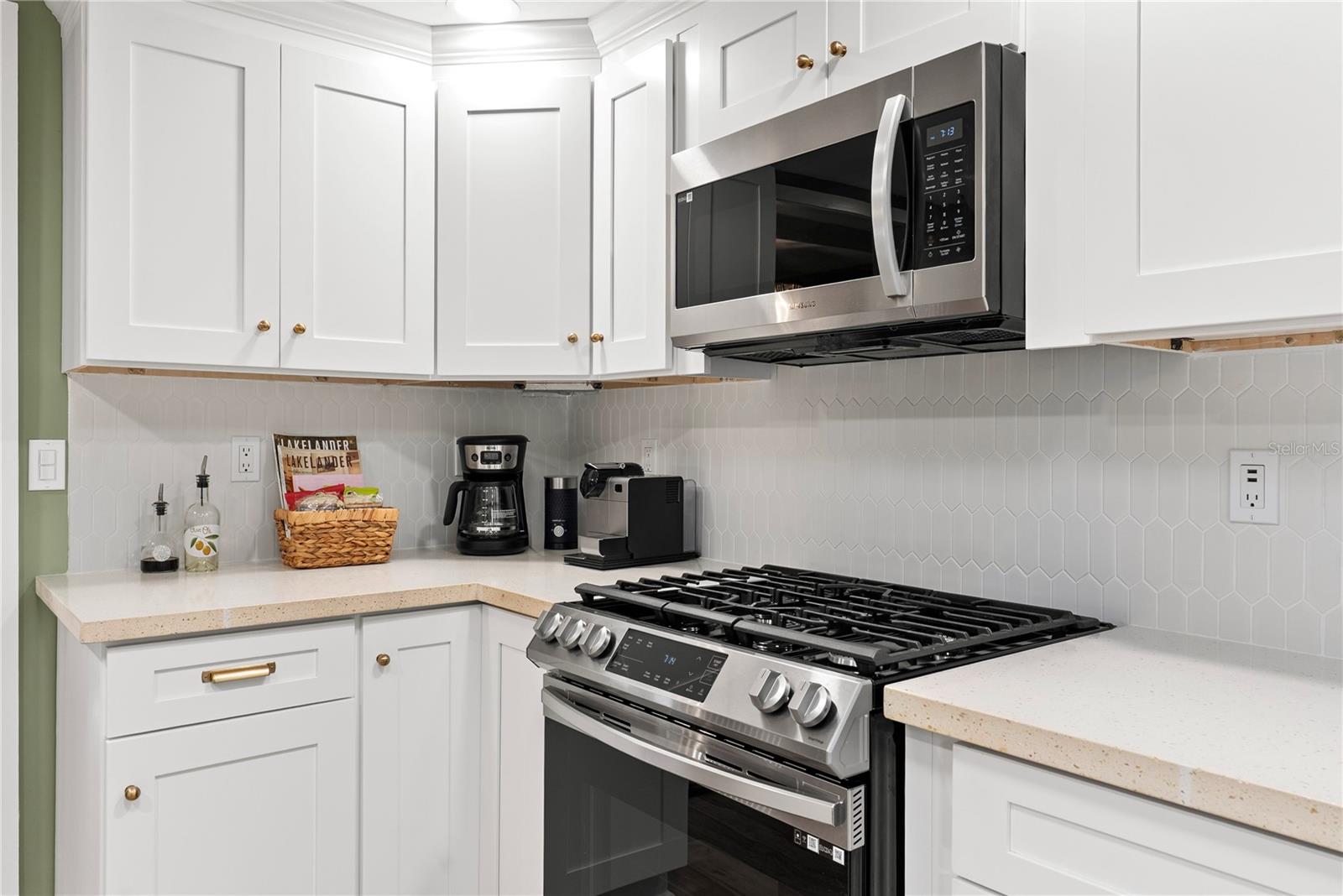 CALVIN & OVERSTREETS ADD - Residential Lease