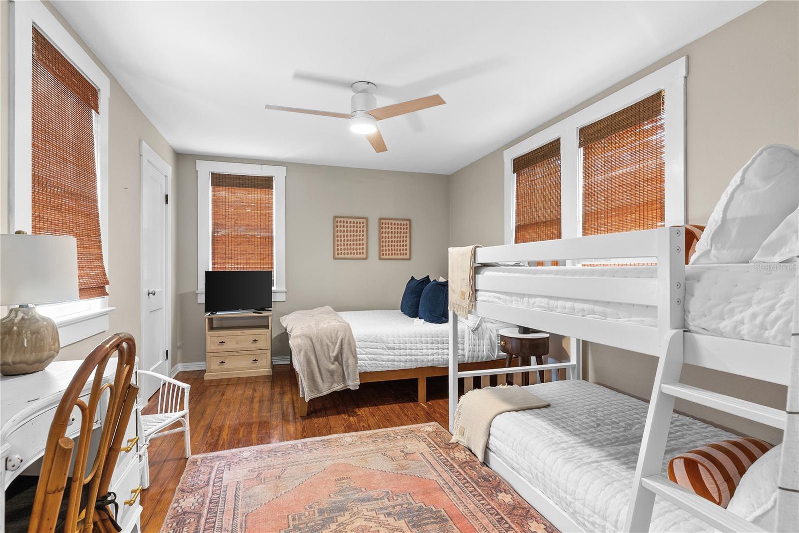 CALVIN & OVERSTREETS ADD - Residential Lease