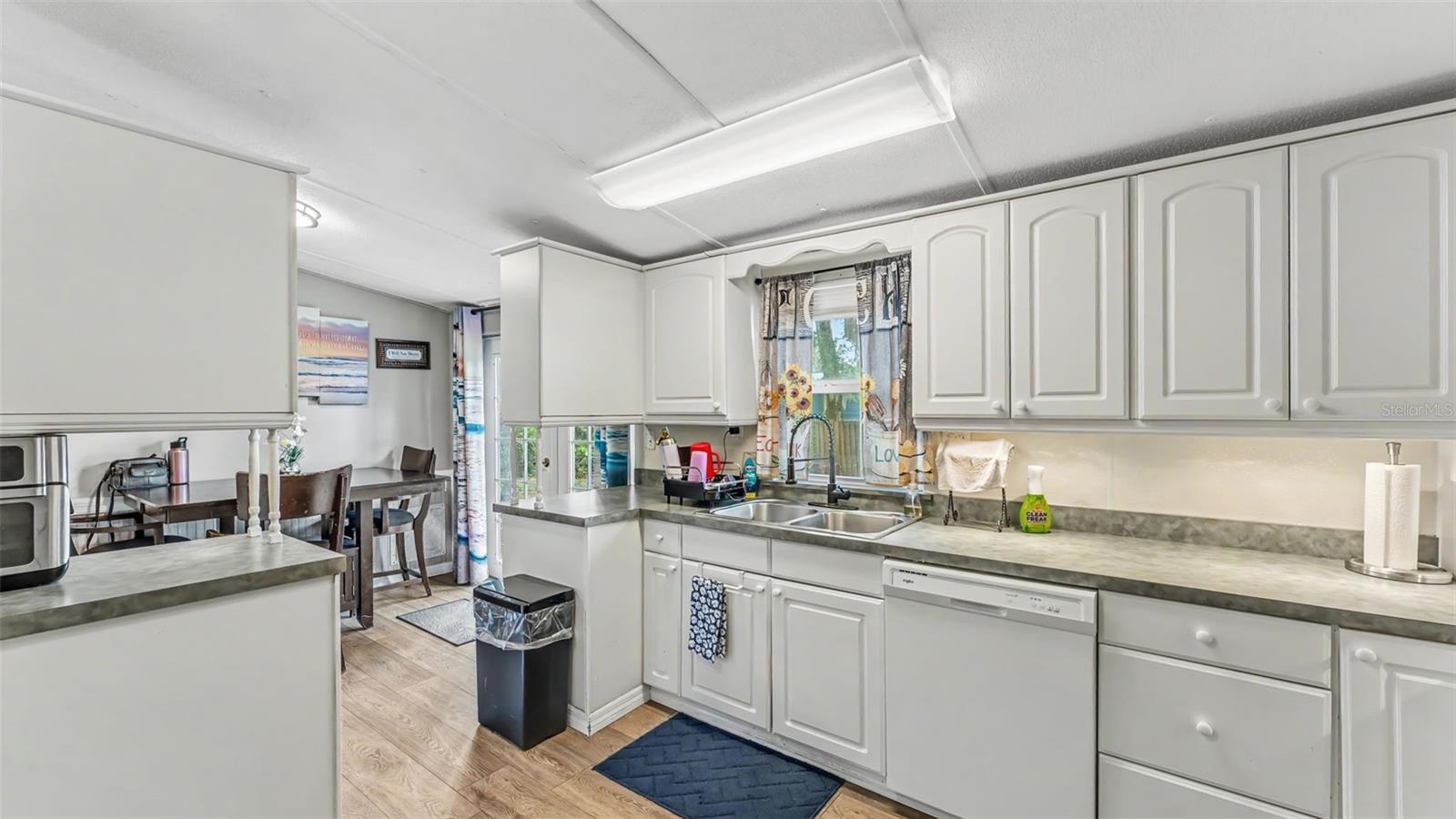 OAK MEADOWS ESTATES ADD - Residential