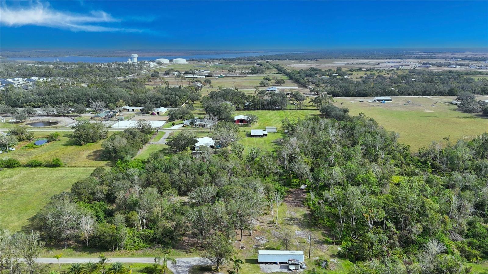 16678/16620 WATERLINE ROAD ACERAGE - Land