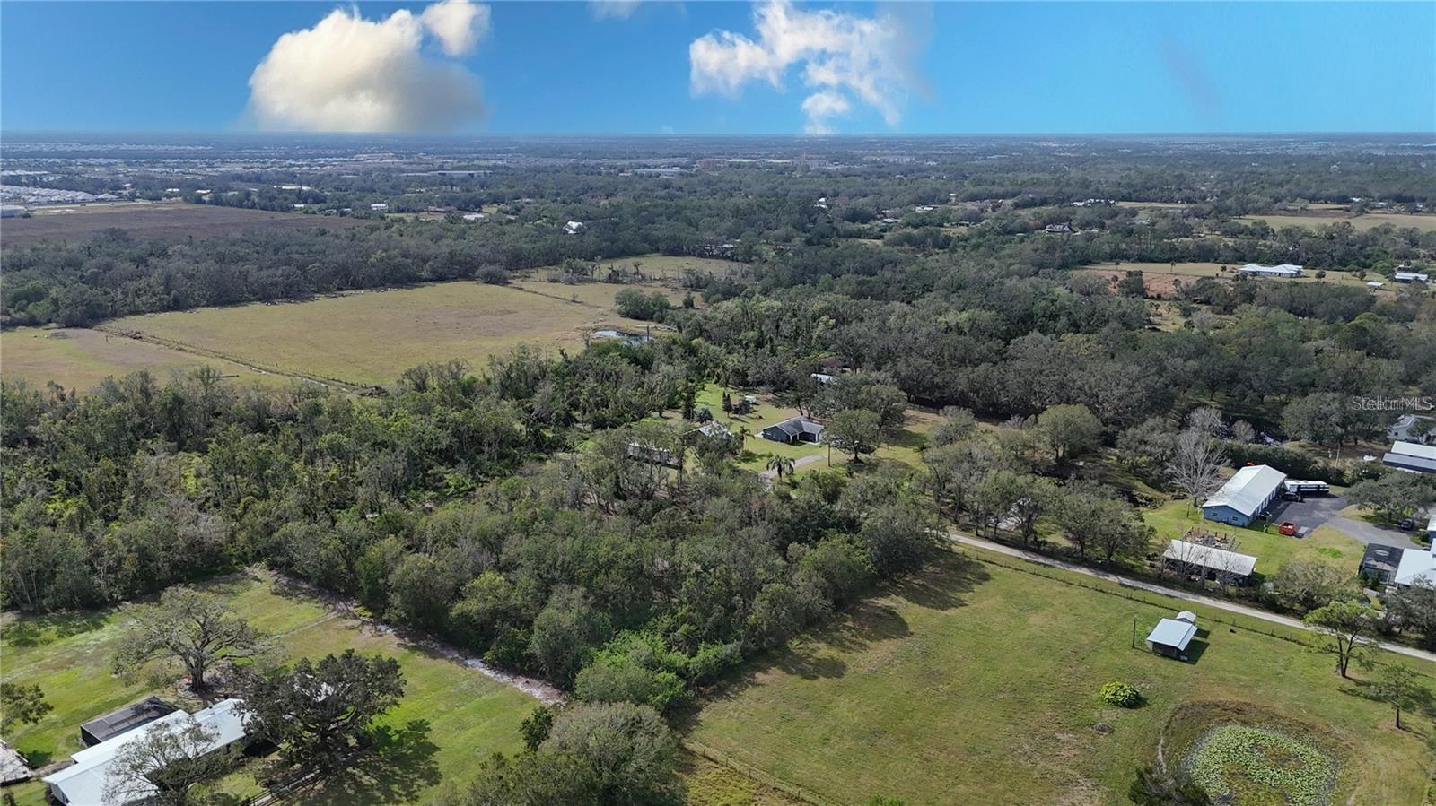 16678/16620 WATERLINE ROAD ACERAGE - Land