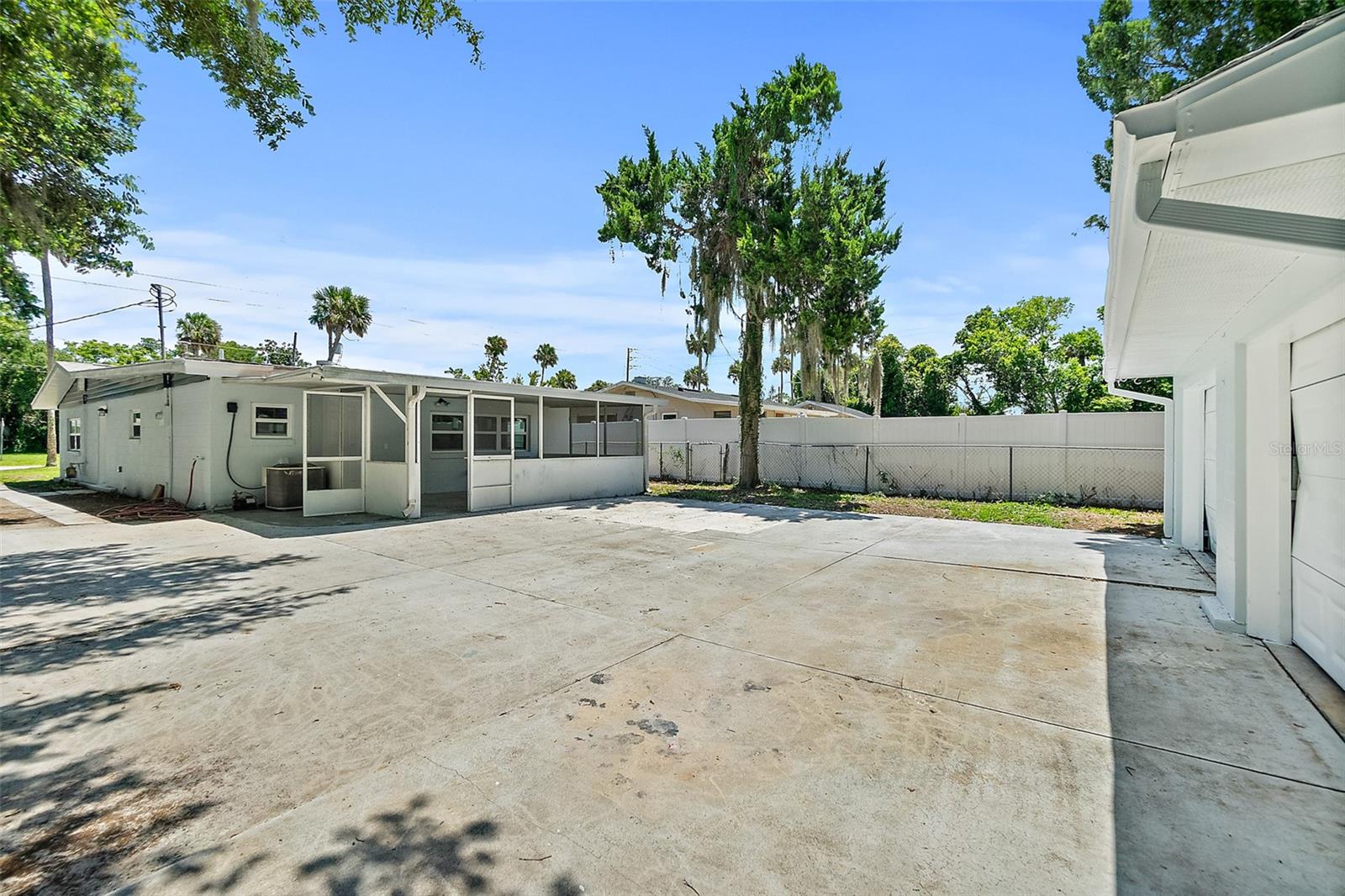 CAMARY MAUD GROVES SEC 02 - Residential