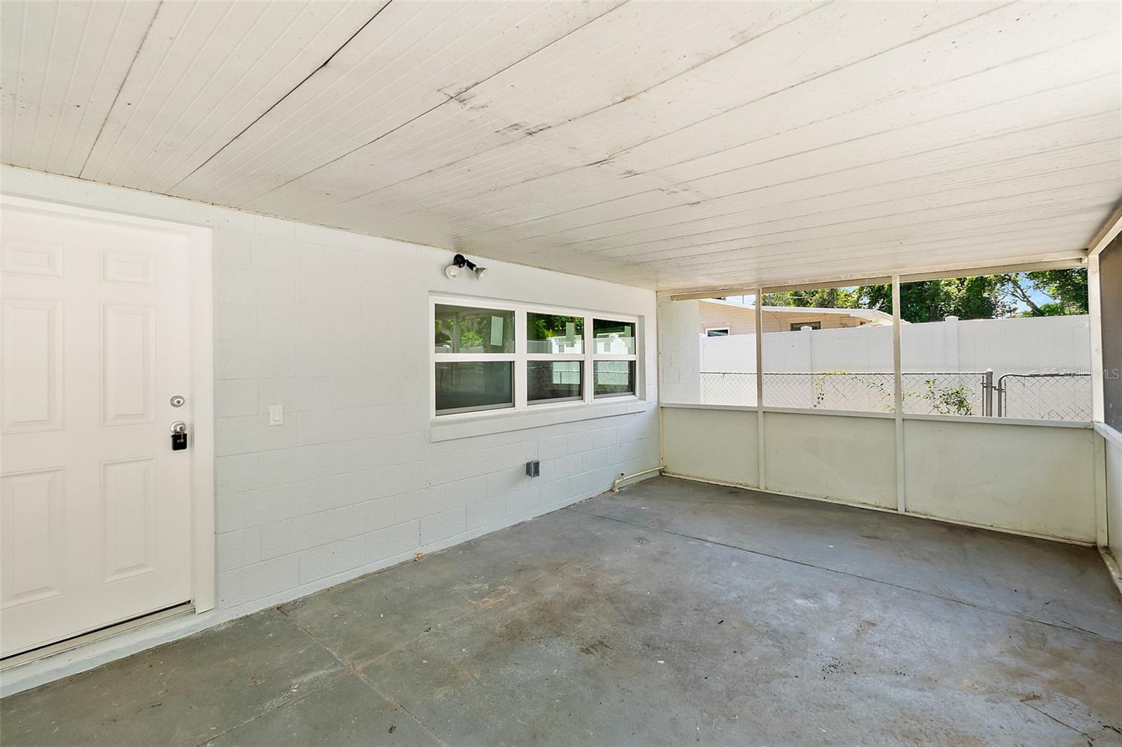 CAMARY MAUD GROVES SEC 02 - Residential