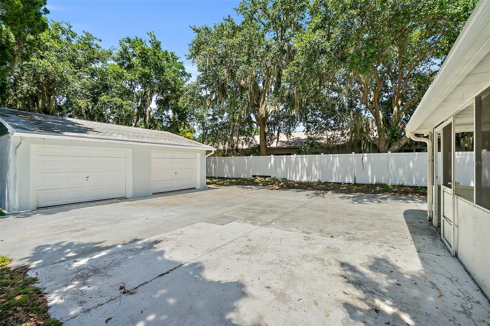 CAMARY MAUD GROVES SEC 02 - Residential