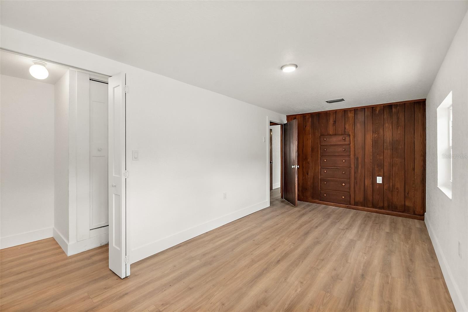 CAMARY MAUD GROVES SEC 02 - Residential