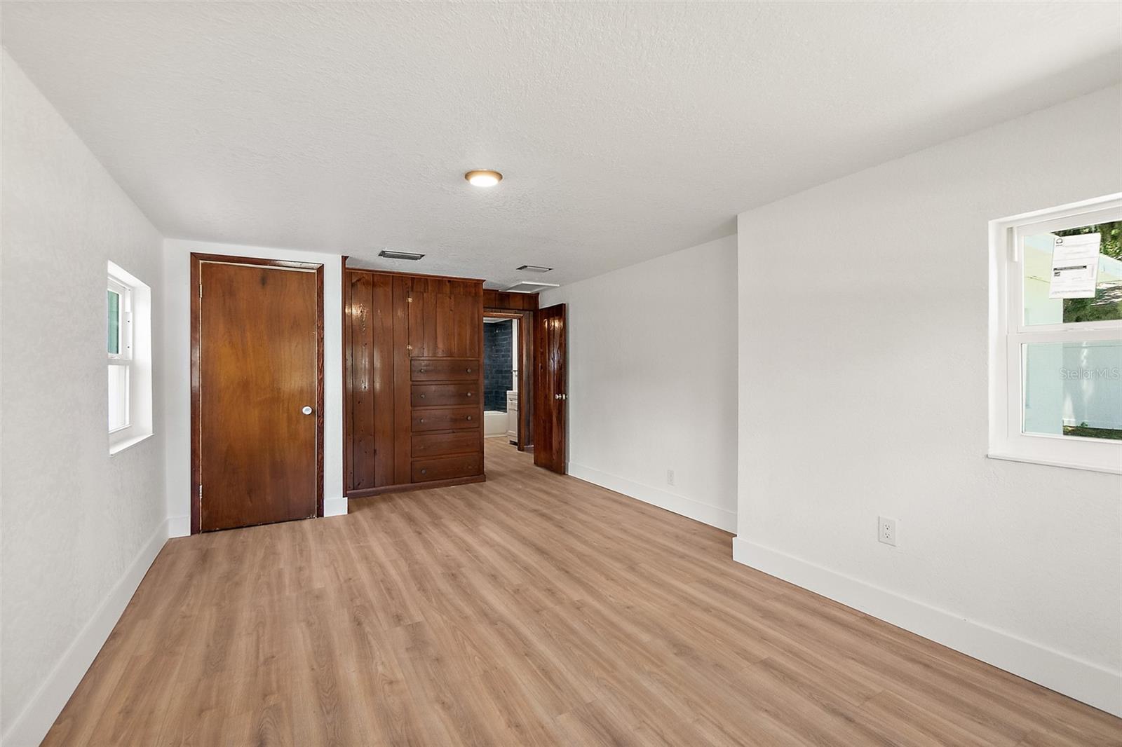 CAMARY MAUD GROVES SEC 02 - Residential