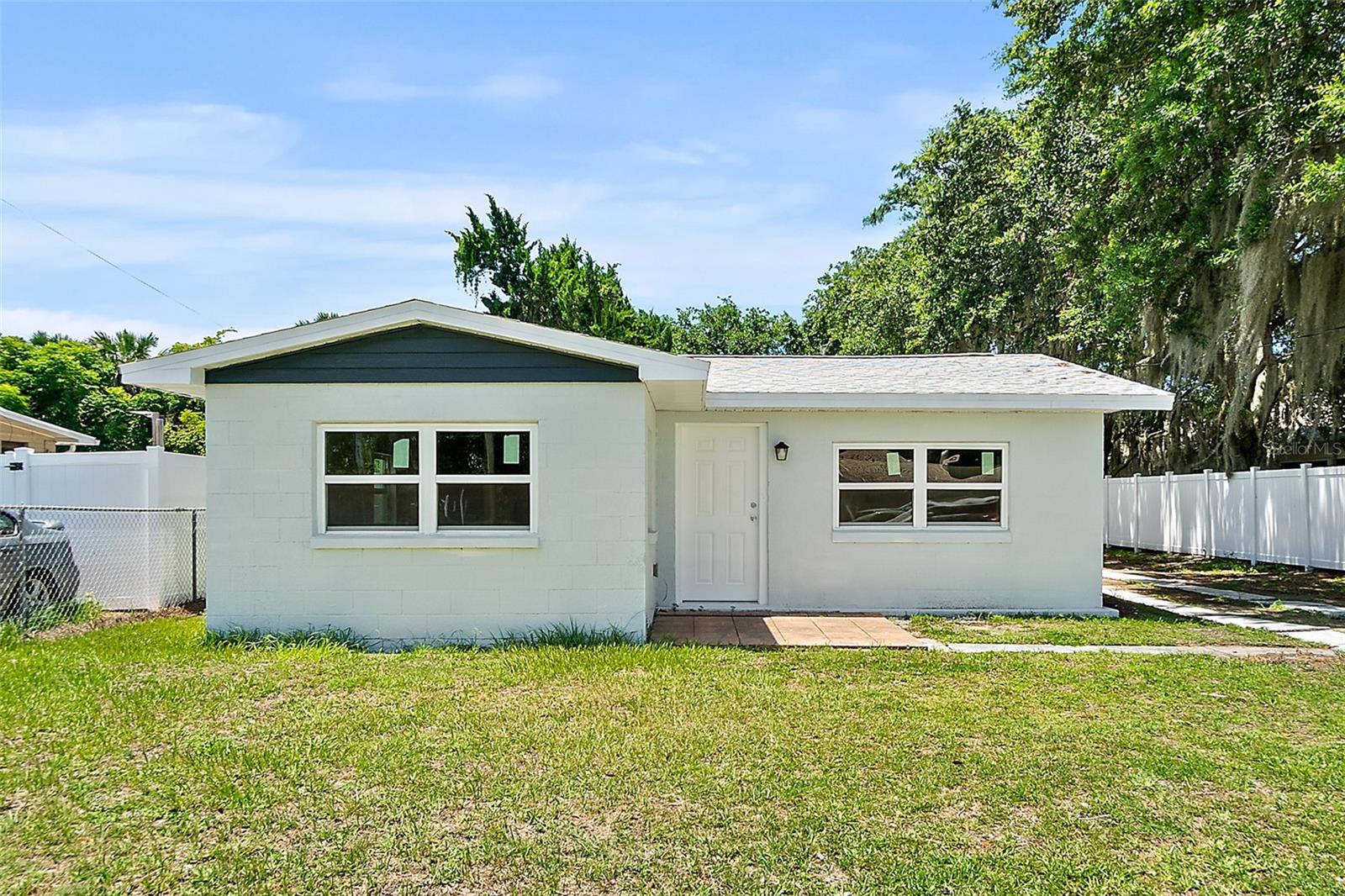 CAMARY MAUD GROVES SEC 02 - Residential
