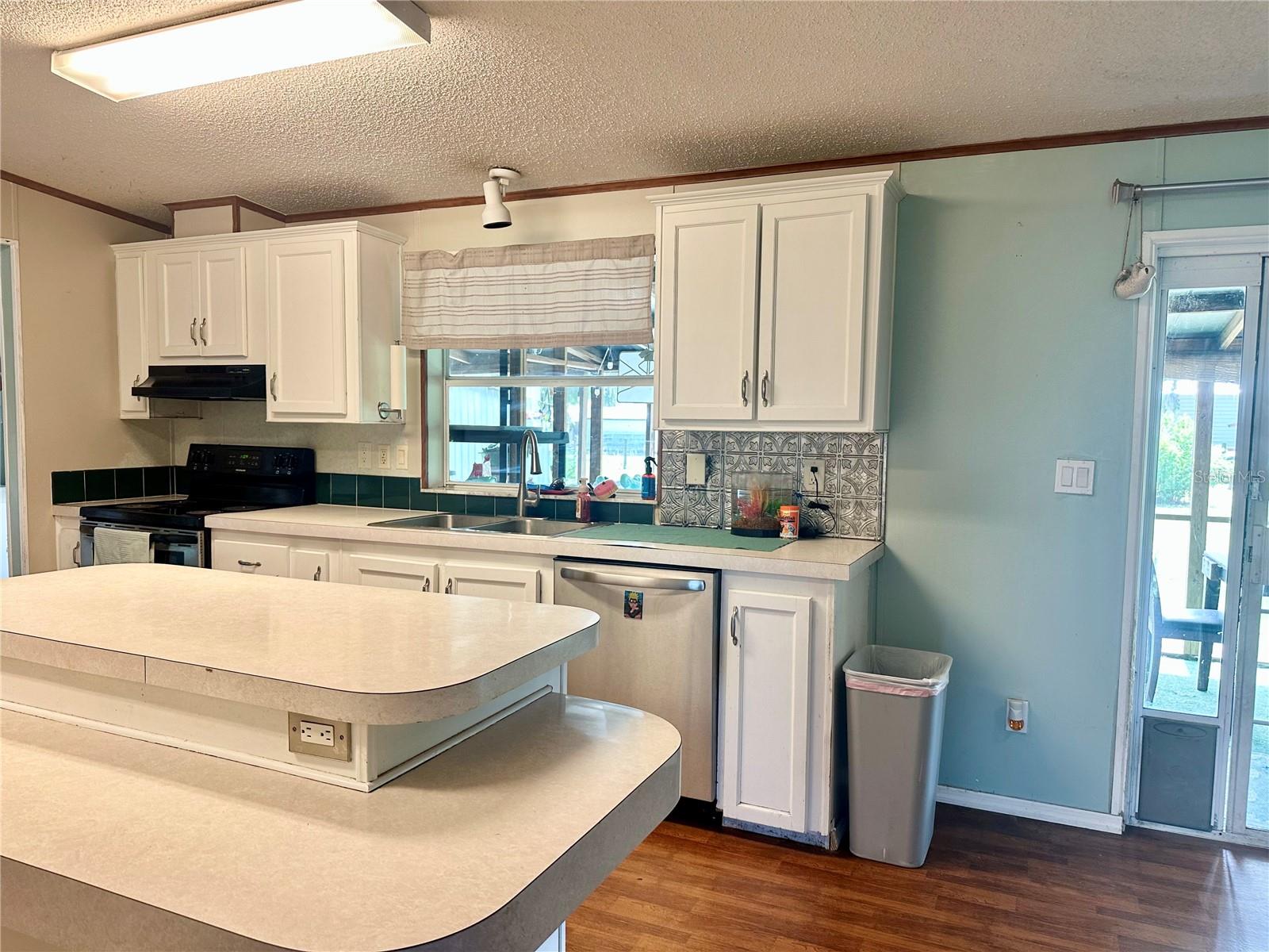 ROSSWELL ACRES - Residential