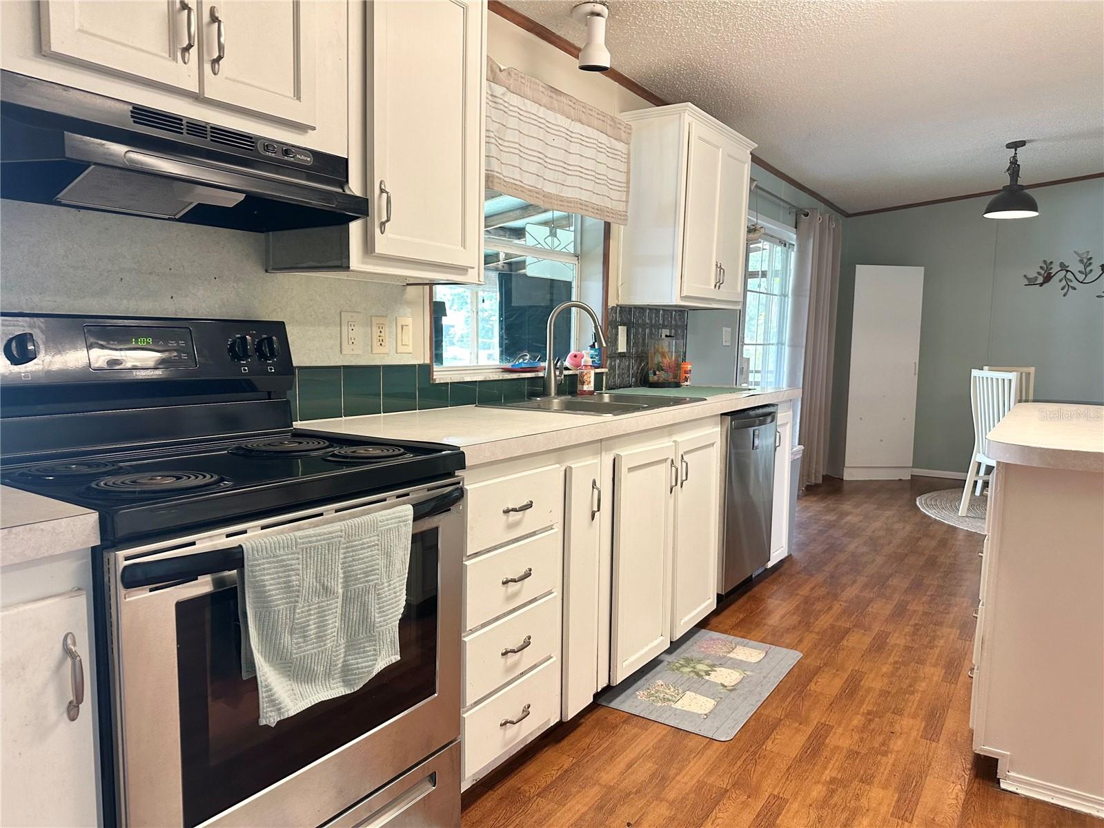 ROSSWELL ACRES - Residential