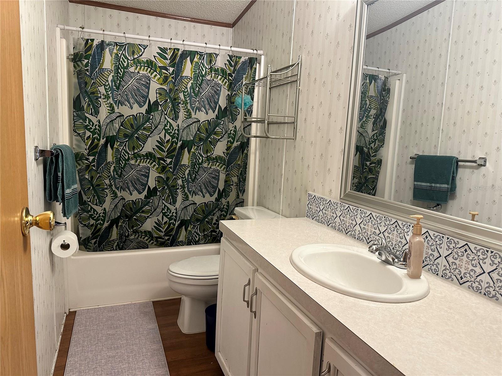 ROSSWELL ACRES - Residential