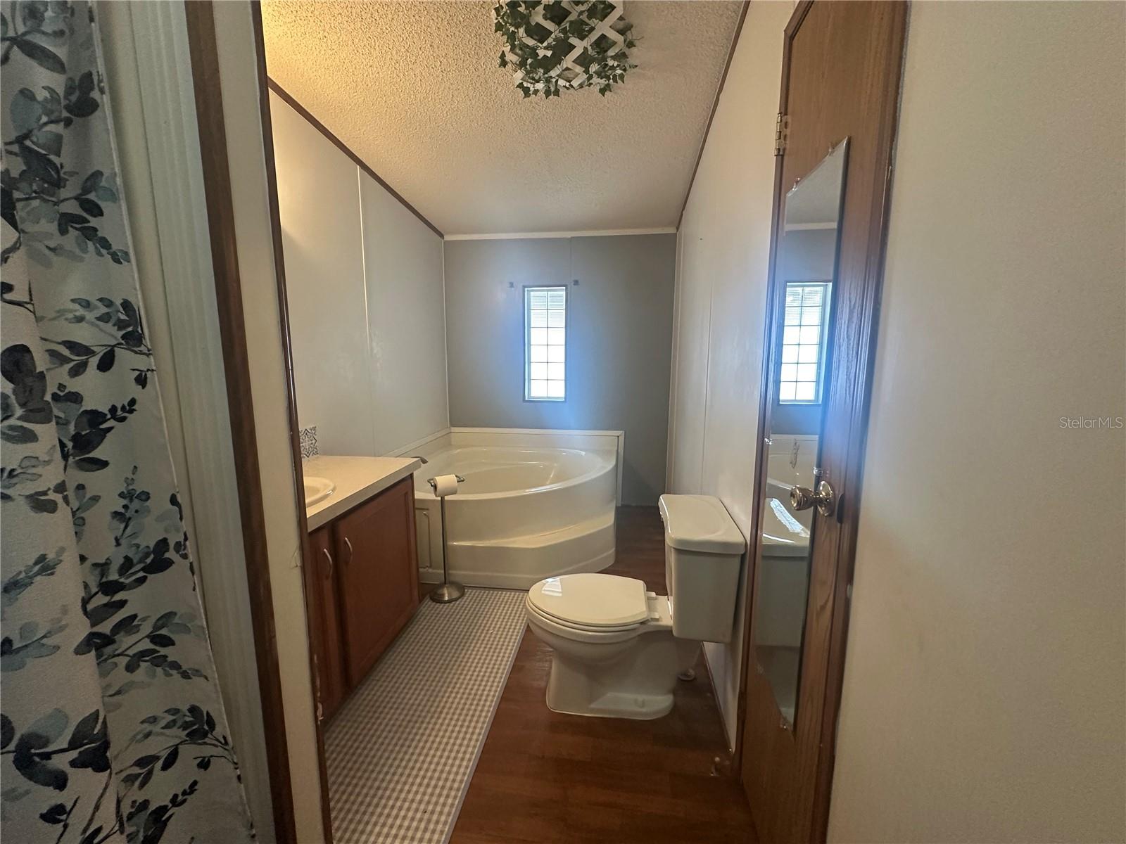 ROSSWELL ACRES - Residential