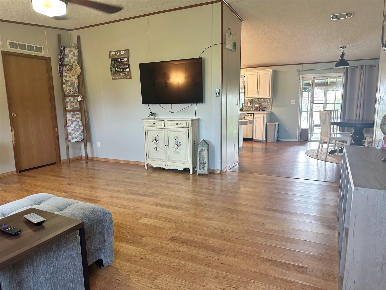 ROSSWELL ACRES - Residential