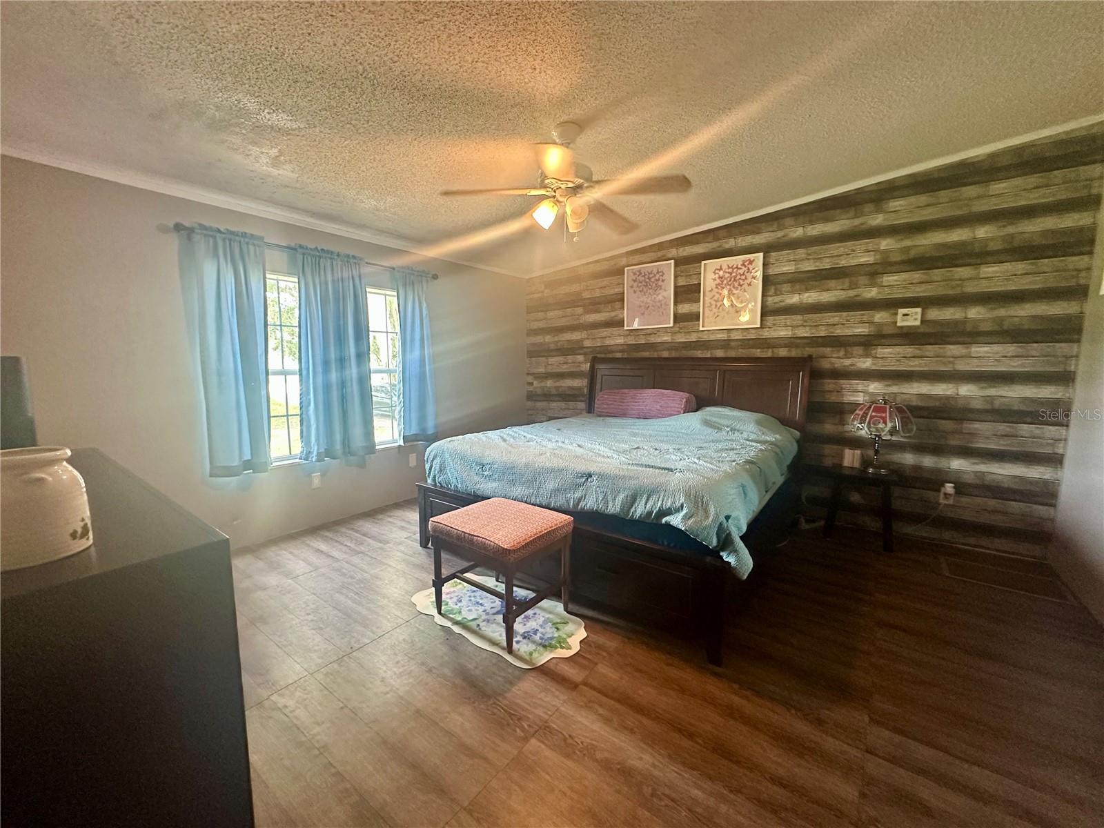 ROSSWELL ACRES - Residential