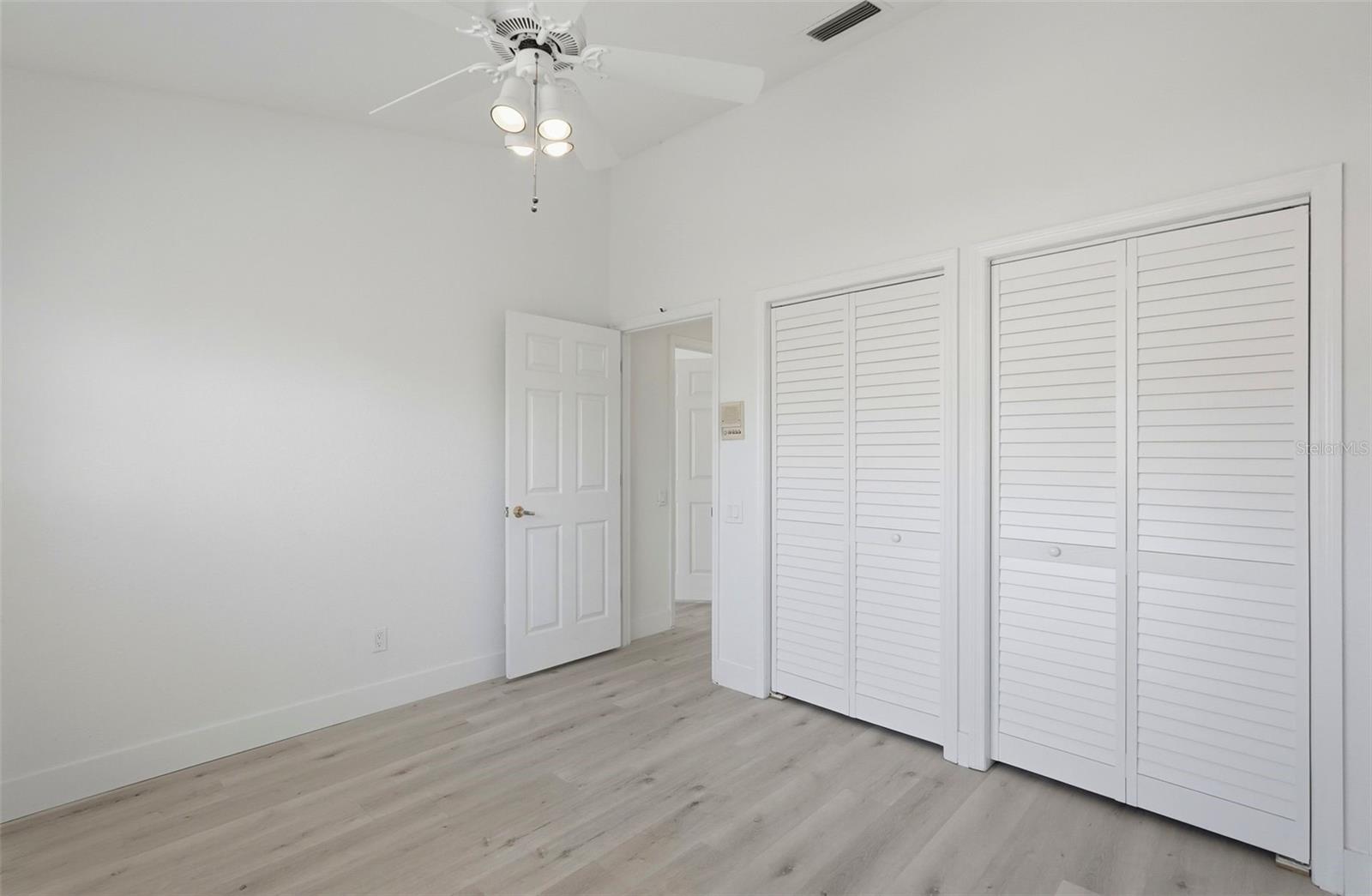 GLADES THE - Residential
