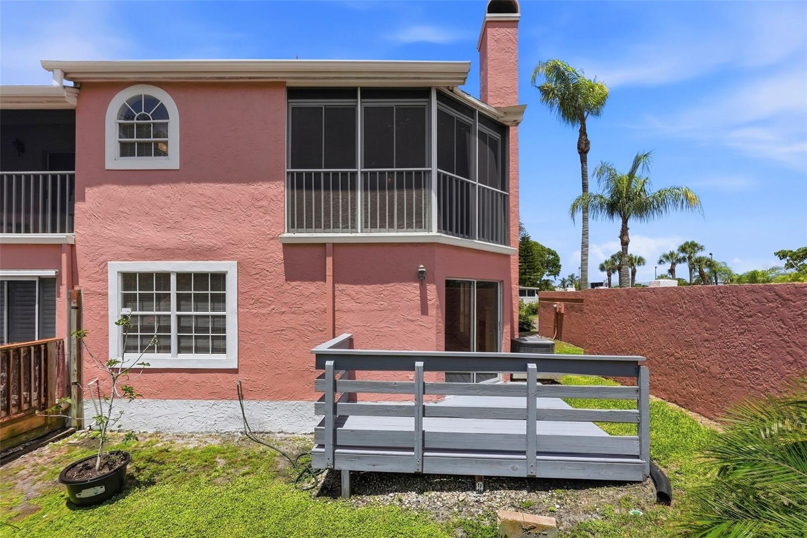 GLADES THE - Residential