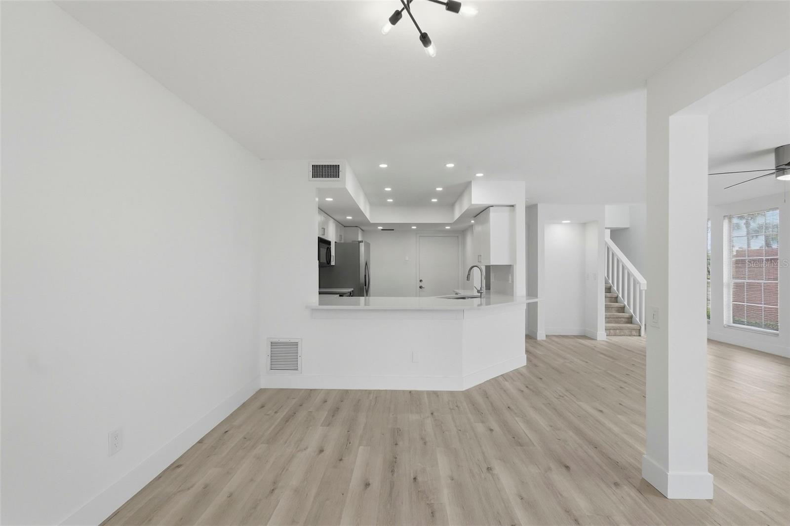 GLADES THE - Residential
