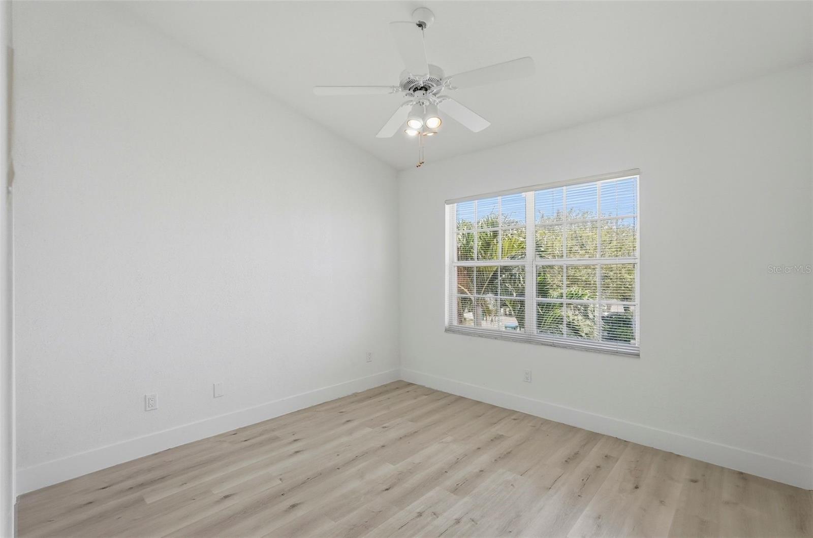 GLADES THE - Residential