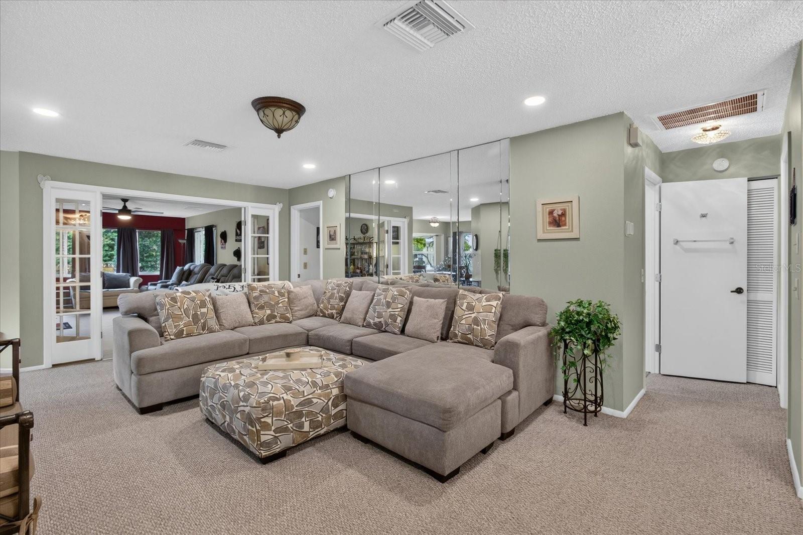 TIMBER OAKS - Residential
