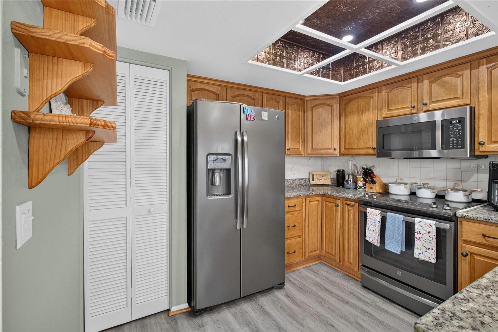 TIMBER OAKS - Residential