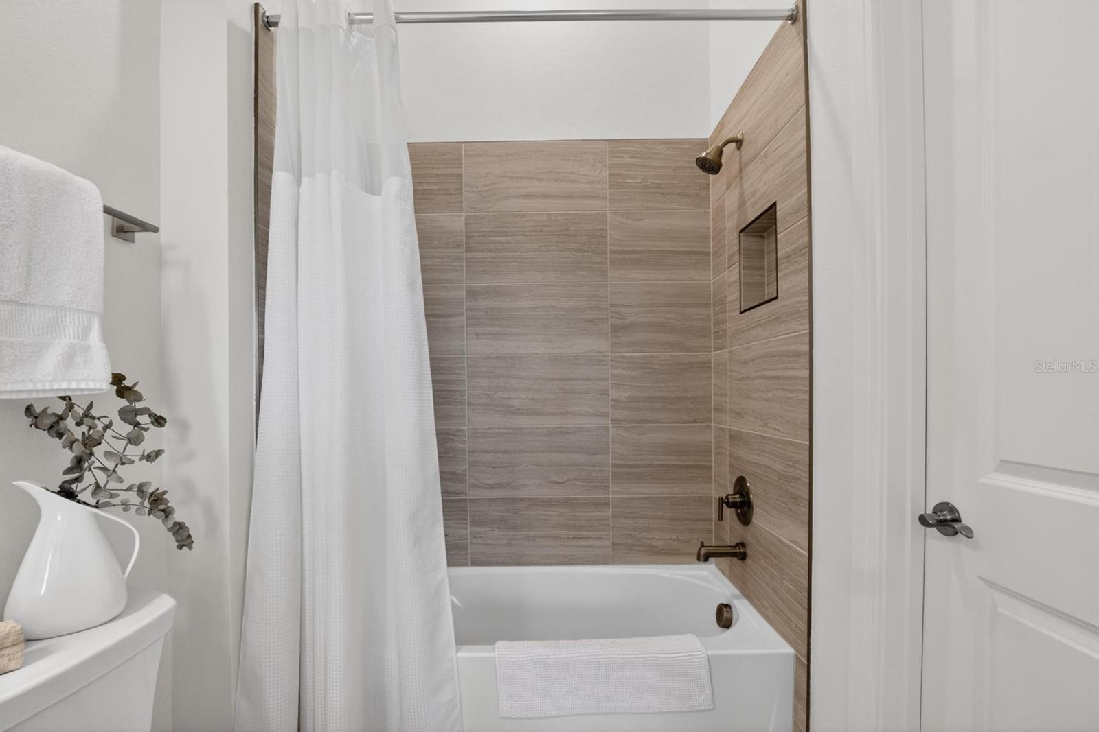 DEL WEBB AT BAYVIEW PH II SUBPH A & B - Residential