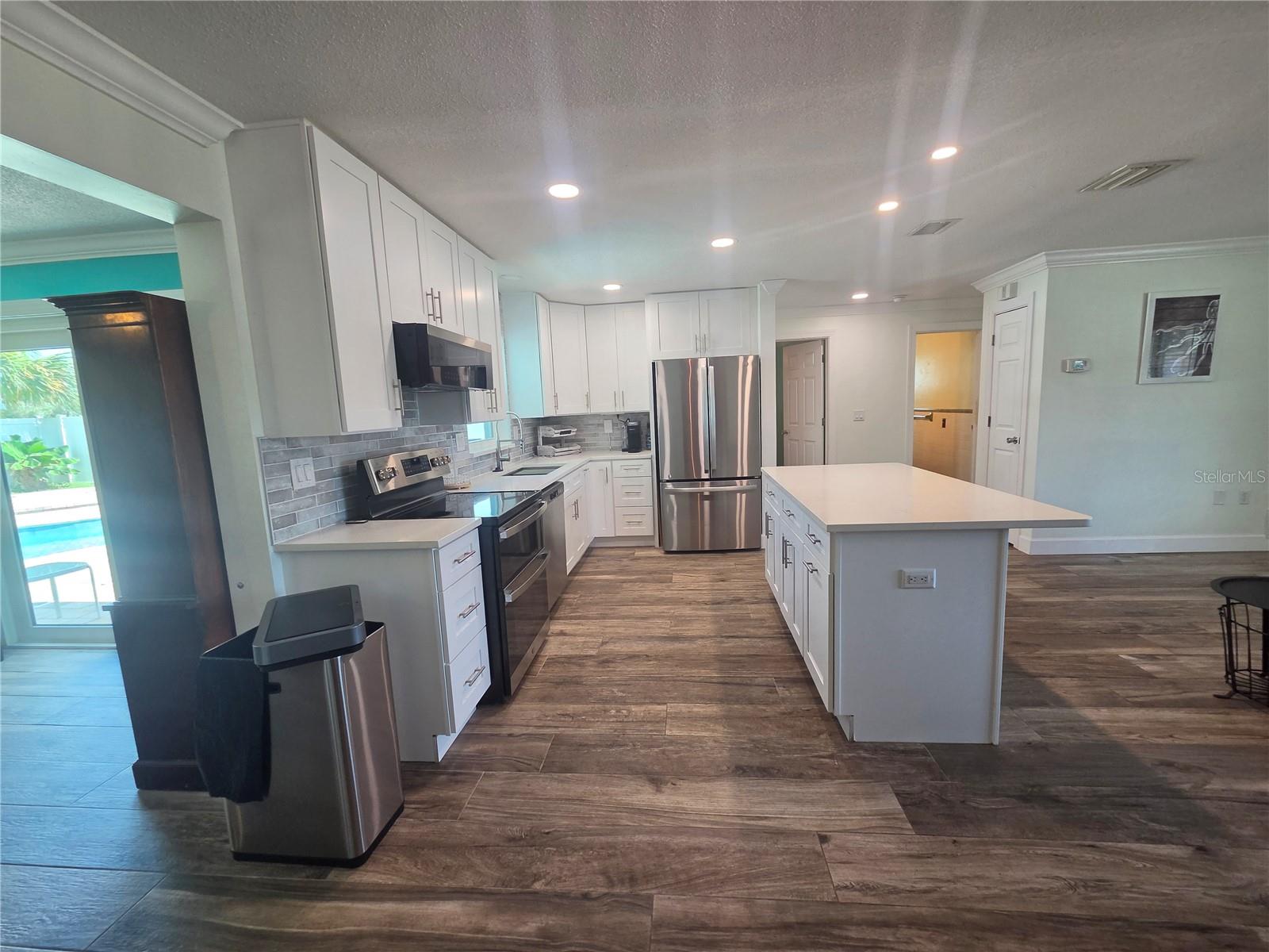 HILLSIDE PARK SUB - Residential Lease