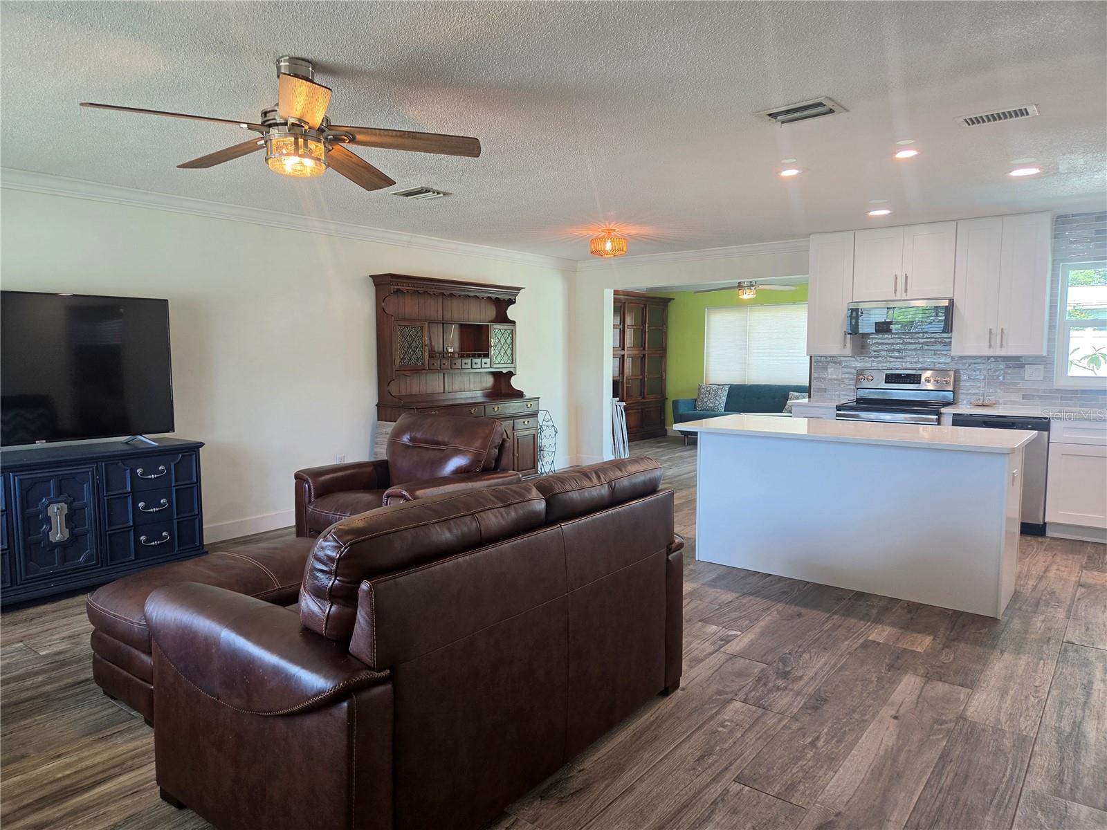 HILLSIDE PARK SUB - Residential Lease