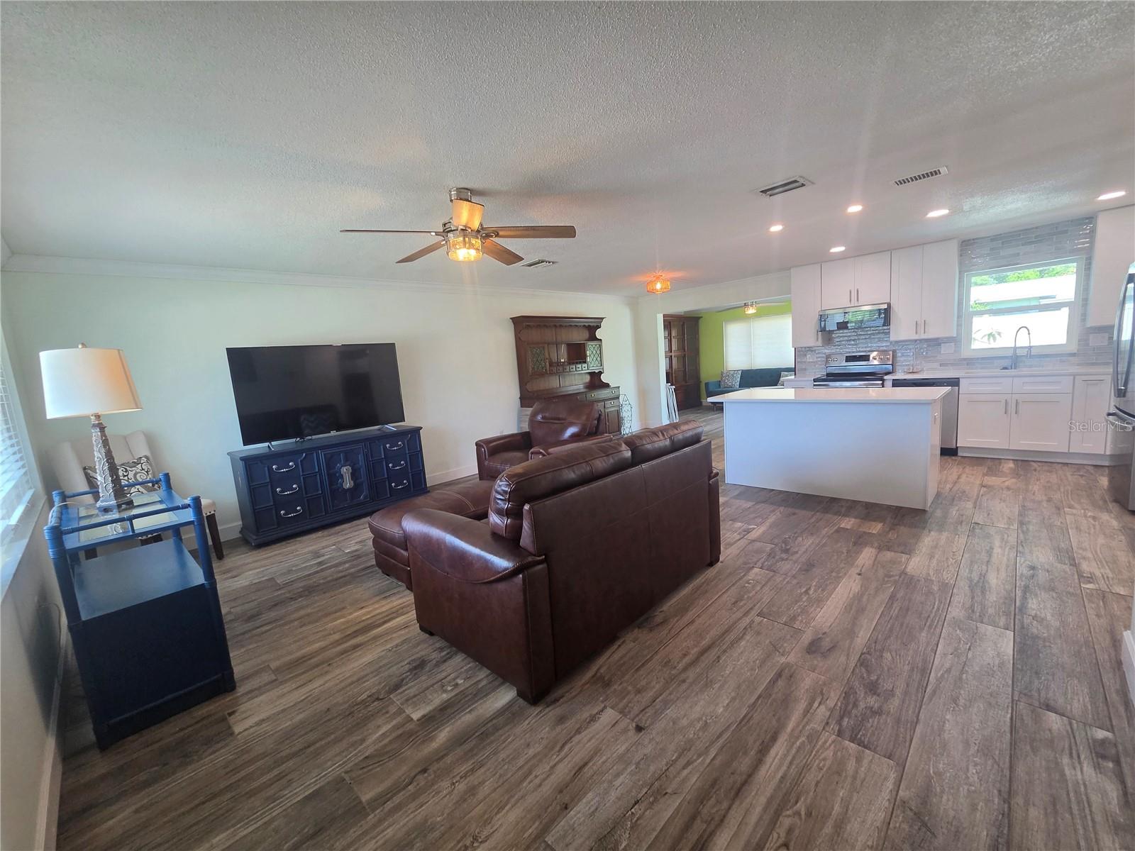 HILLSIDE PARK SUB - Residential Lease