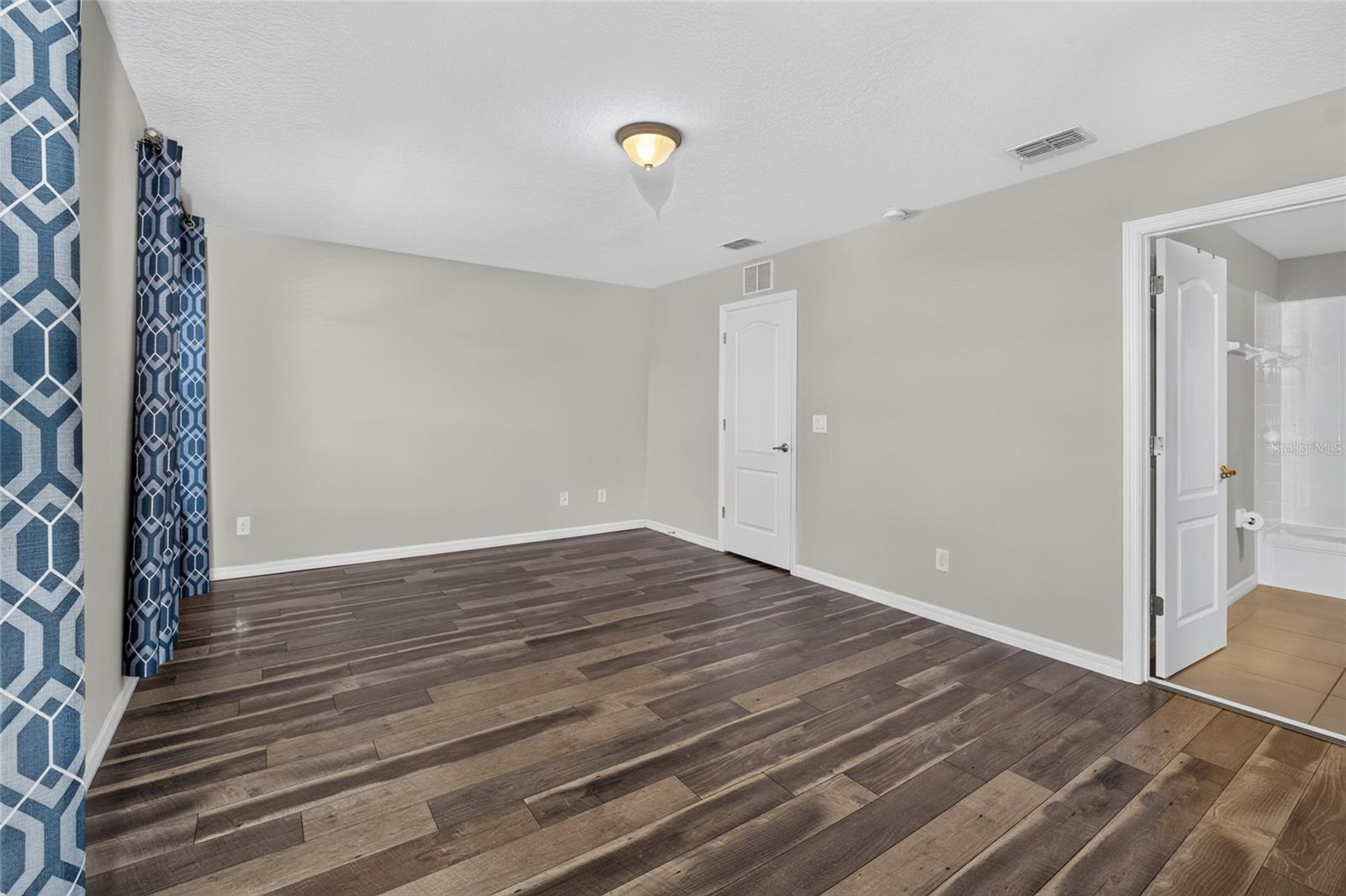 TUSCANY PLACE PH 1 - Residential