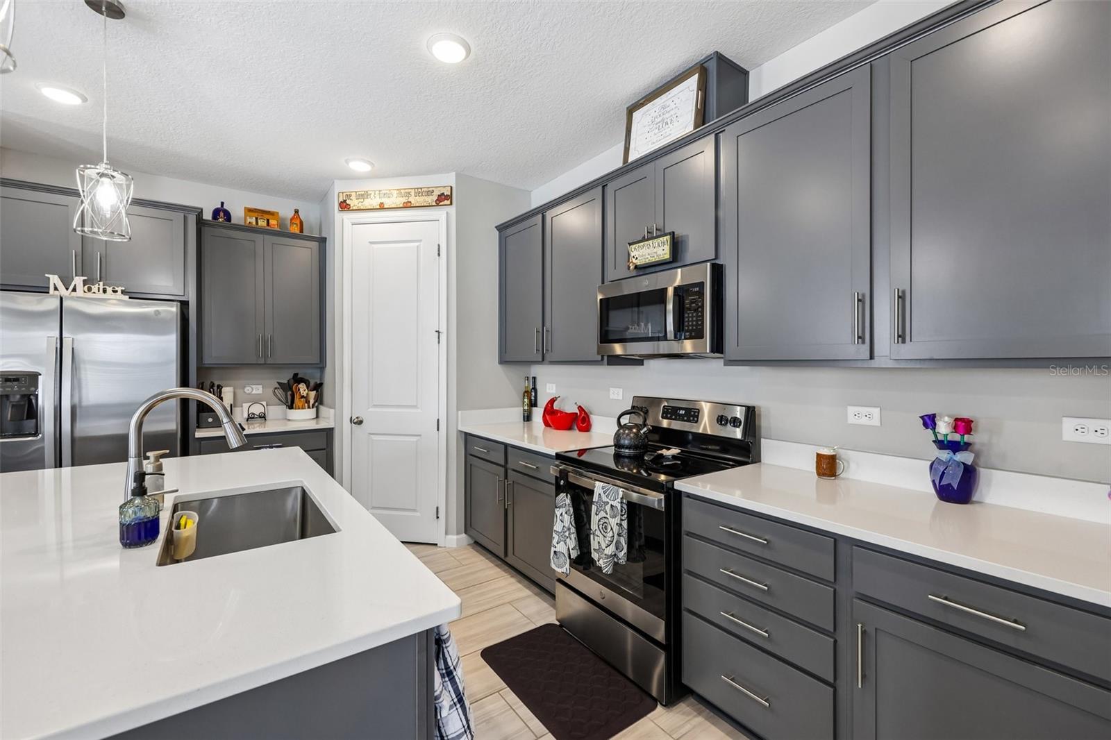 SEASONS/PK HILL - Residential