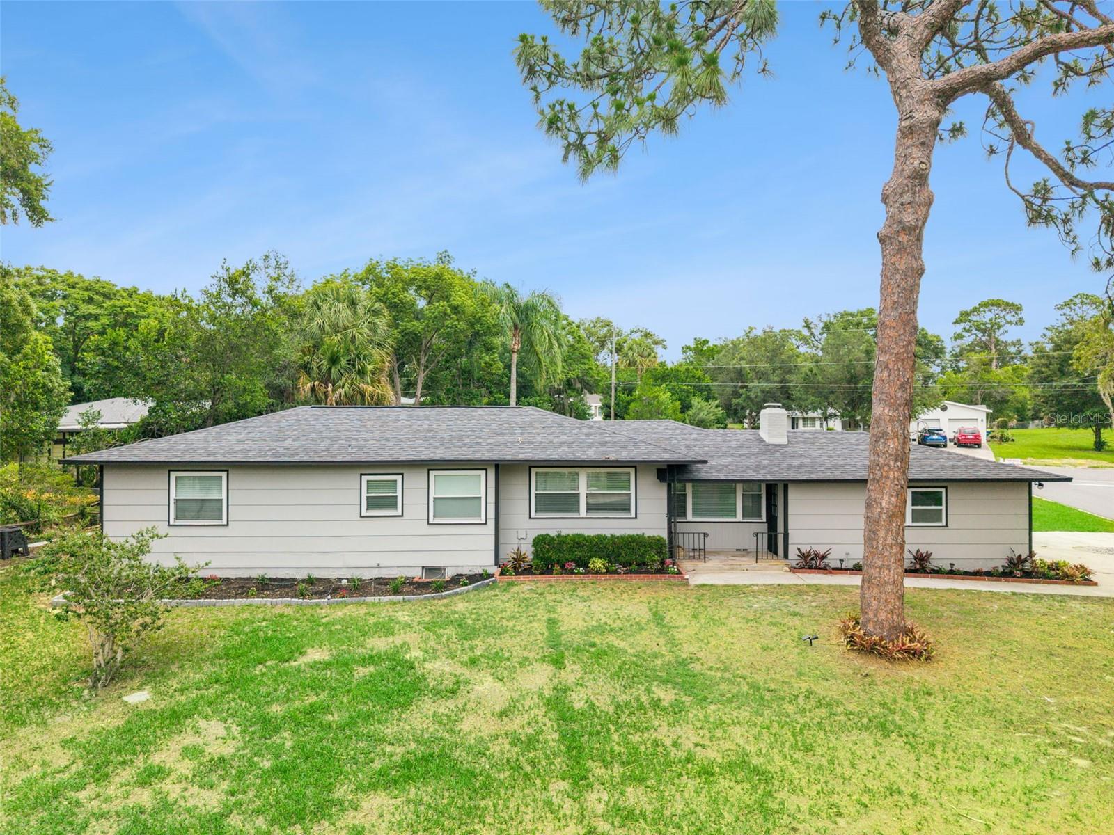 MOUNT DORA PINE CREST UNREC - Residential