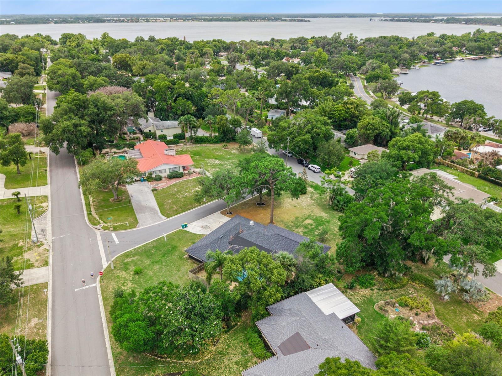 MOUNT DORA PINE CREST UNREC - Residential