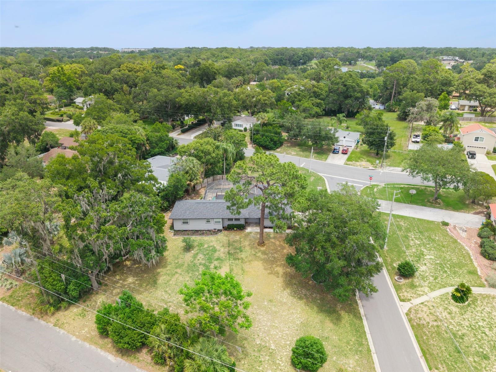 MOUNT DORA PINE CREST UNREC - Residential